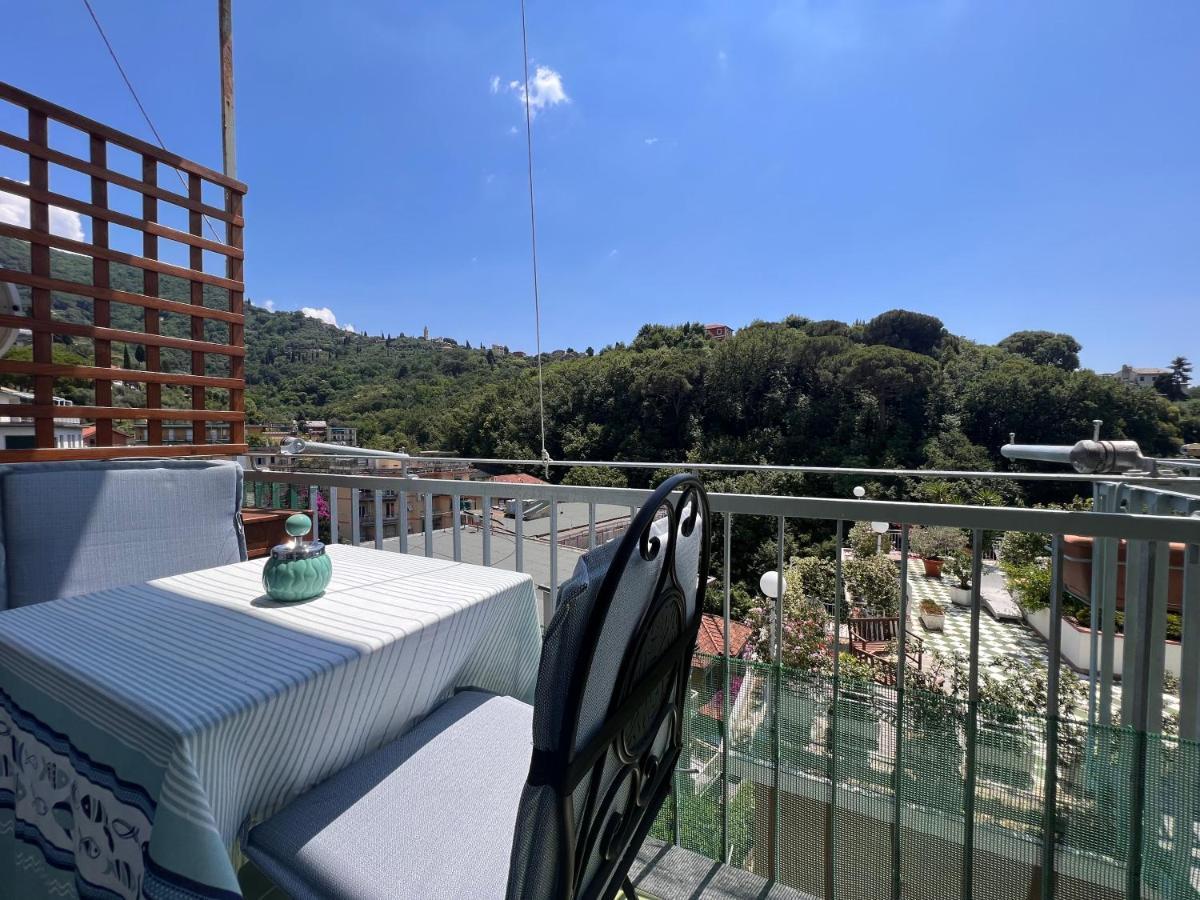 Ferienwohnung VAL DI SOLE- VISTA MARE- VISTA COLLINA-Wifi 100MG - TV 5 POSTI LETTI Rapallo Exterior foto